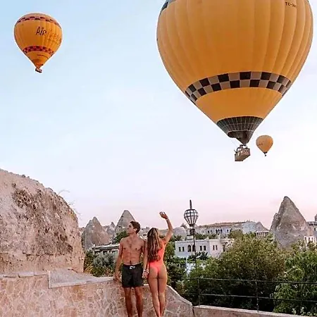 Cappadocia Caves 호텔